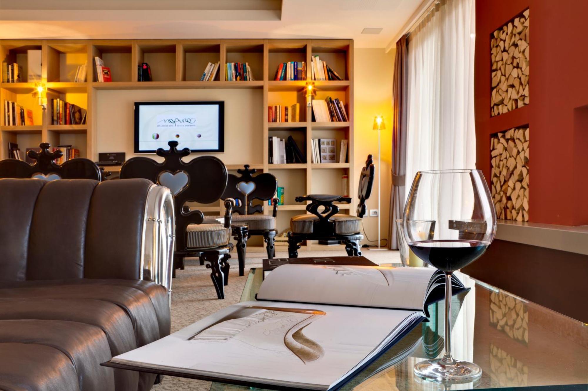 Art&Design Hotel Napura Terlano Buitenkant foto