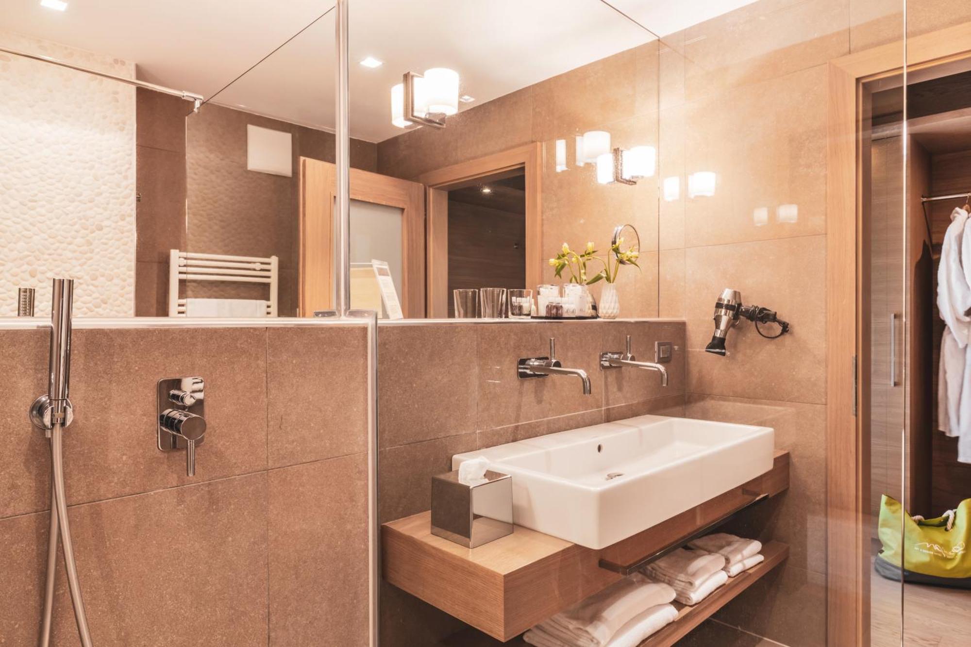 Art&Design Hotel Napura Terlano Buitenkant foto